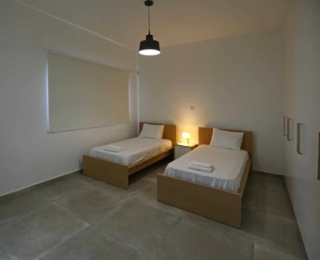 Oniron Villa *